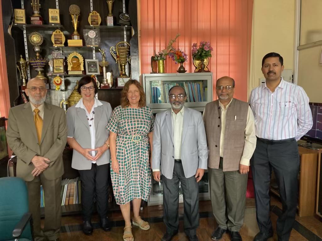 media release australian vets indian colleagues